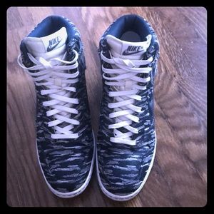 Nike Womens Dunk Sky HI PRM
